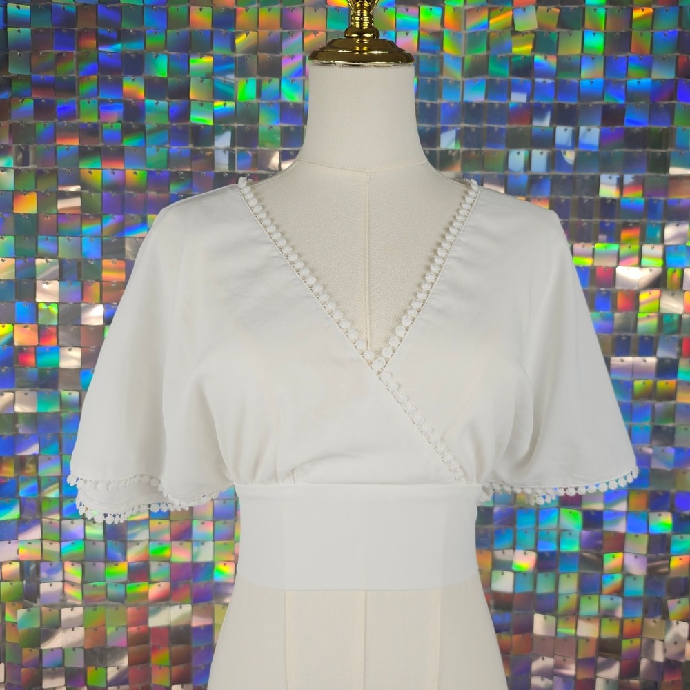White Wrap Top Cropped Blouse Pom‎ Trim Short Sleeve V Neck Elegant